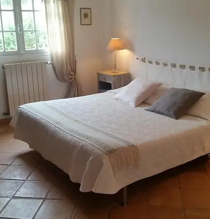 Des Oliviers Panzió 3*